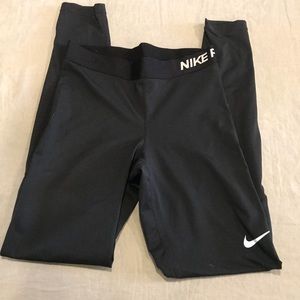 Nike Pro sport leggings.